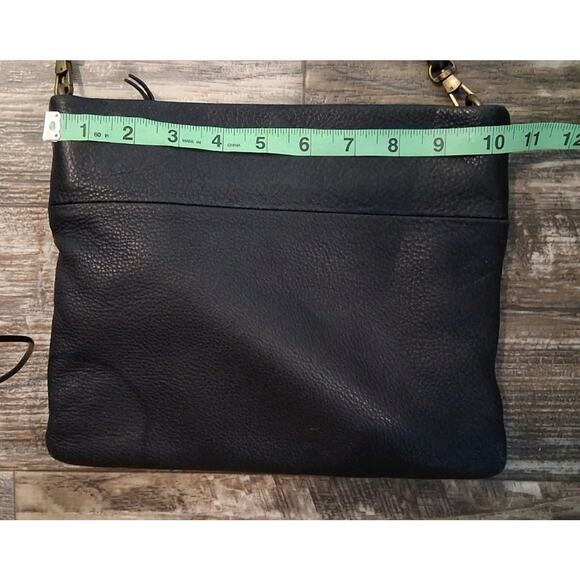 The Sak Collective Black Pebbled Leather Crossbody Bag Slim Messenger PO-18394CO - Picture 9 of 9